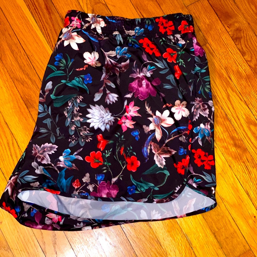 Plus size active short